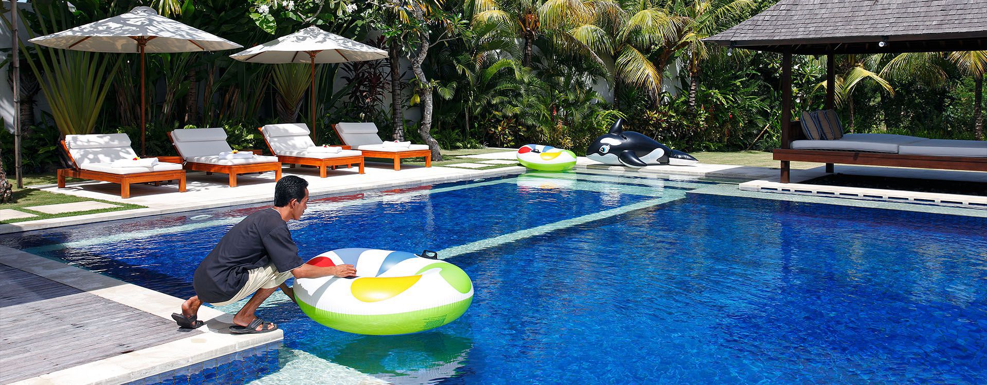 Villa Asante - Pools